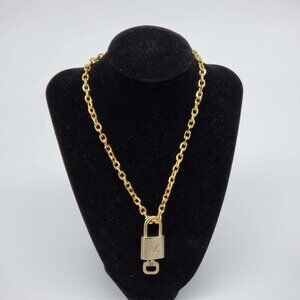 Auth Louis Vuitton Lock & Key with Unbranded Gold Plated Chain